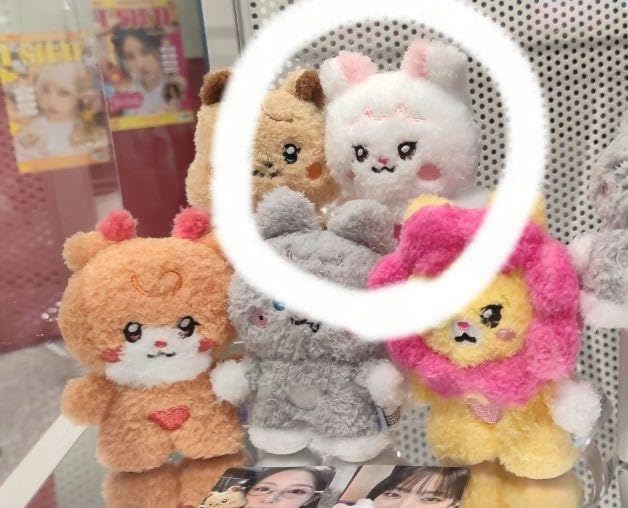 Amazon.co.jp: GI-DLE LINE FRIENDS PLUSH ぬいぐるみ ミンニ : おもちゃ