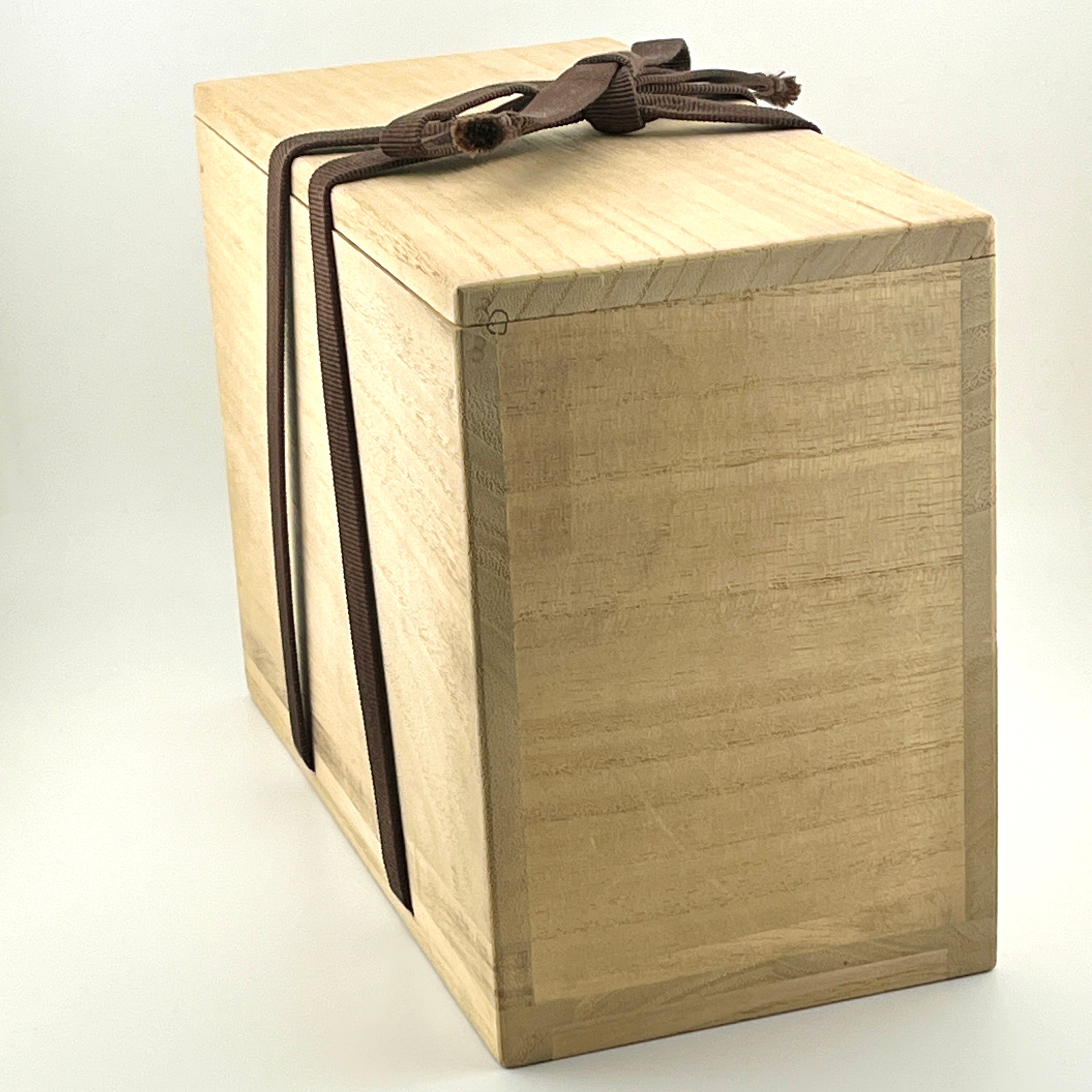 壺屋焼 人間国宝 金城次郎作 魚文抱瓶 （箱直筆） – 生活民芸 なかむた