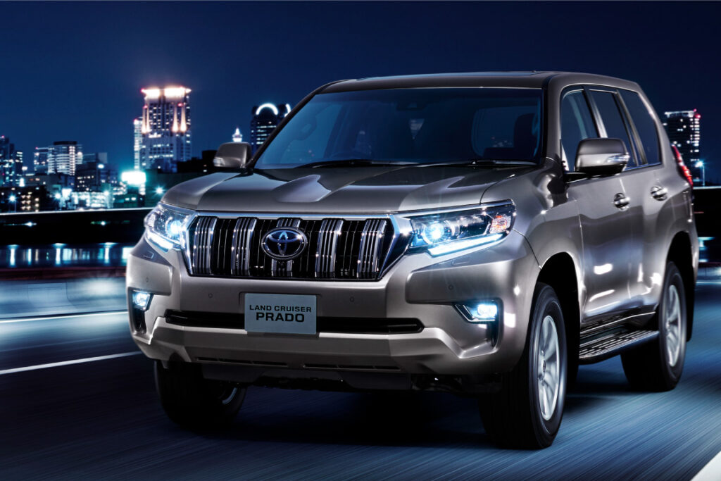 ランドクルーザー プラドのボディカラーは全9色！色ごとの特徴もご紹介