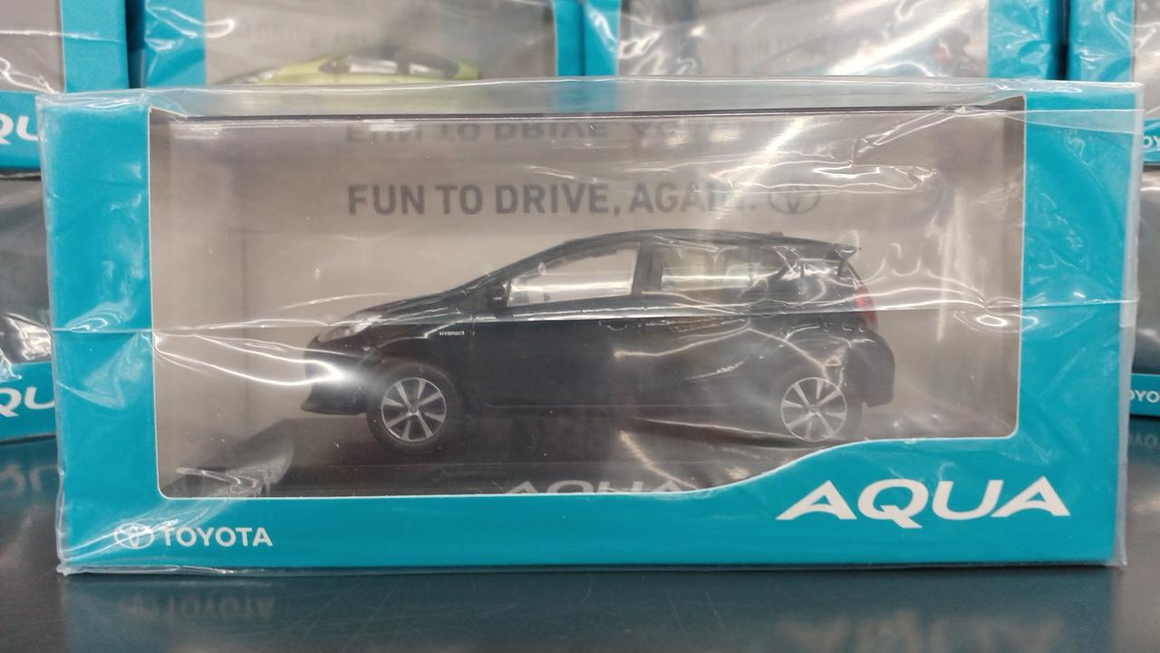 トヨタ(TOYOTA)|AQUA アクア ミニカー|【ハードオフ公式通販】オフ