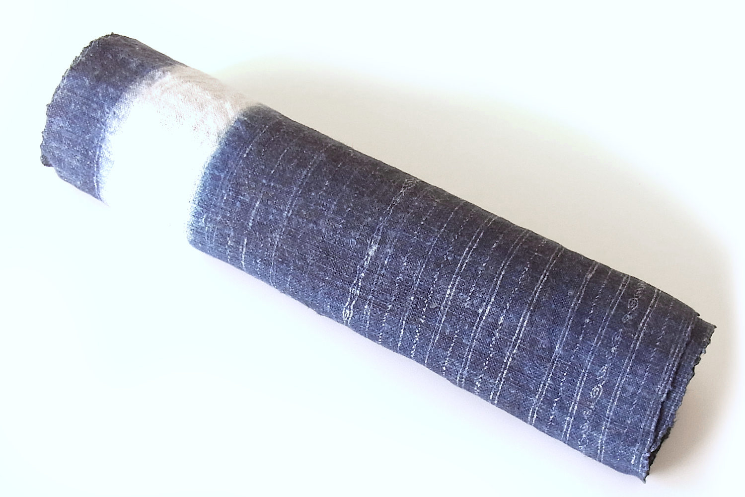 モン族藍染めろうけつ麻布No.T-HM-231|中国に暮らすモン族（ミャオ族