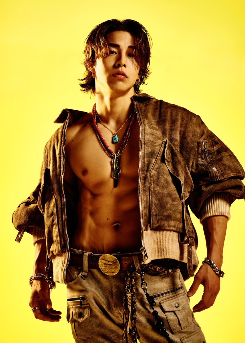 本日8月10日は、 ボーカル RIKUの 30歳の誕生日です🎂🎉🎊 RIKU