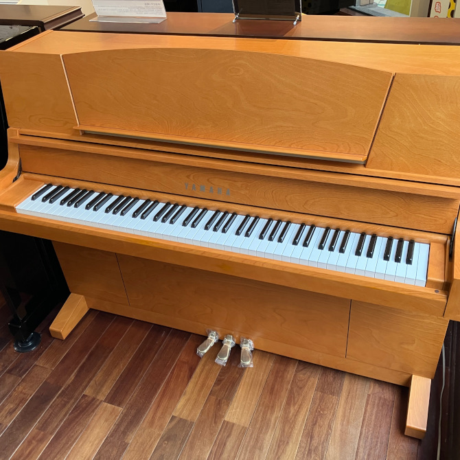 中古》YF101W ヤマハアップライトピアノ | 中古アップライトピアノ