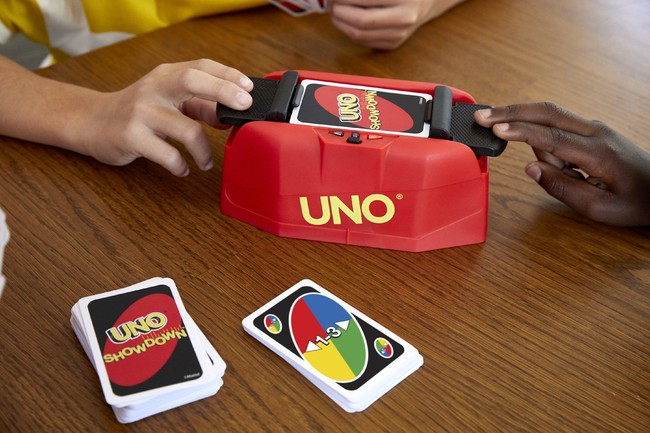 UNO（ウノ）」に早押し対決ができる新ルール登場！一騎討ちの勝負で