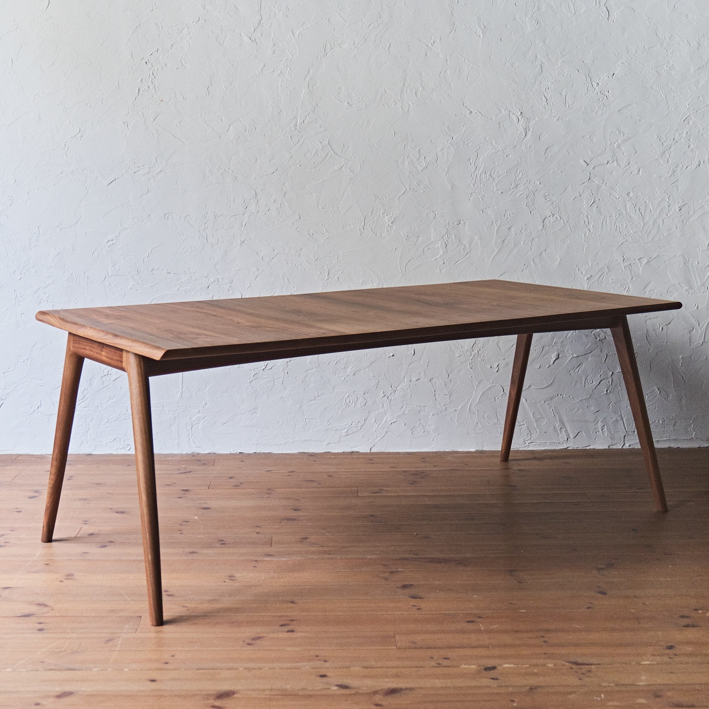 ハープ ダイニング テーブル(ウォールナット) | リグナテラス東京