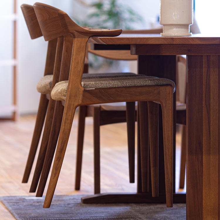 DC354 アームチェア(ファブリック) (樹種ブラックチェリー（オイル塗装