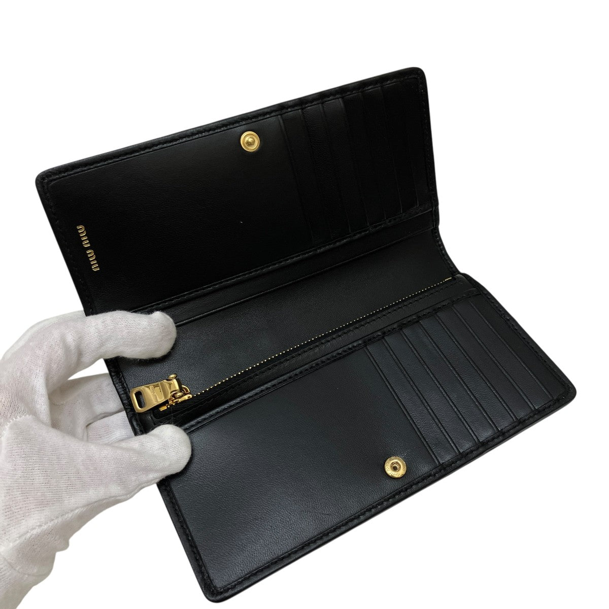 MIU MIU(ミュウミュウ) マトラッセジップアラウンド長財布5MV027