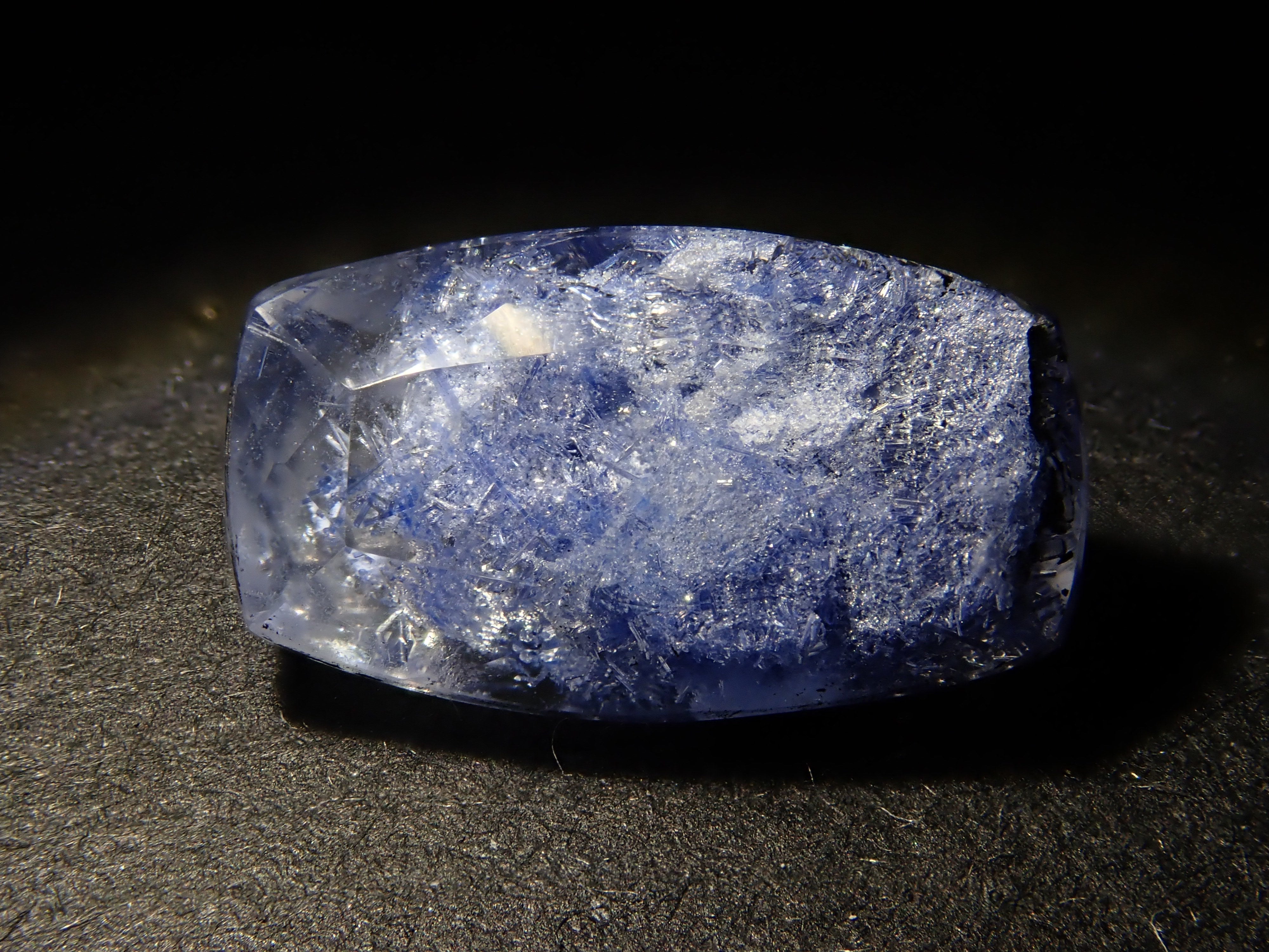 デュモルチェライト - 通販｜宝石鑑定士が運営【カラッツSTORE】