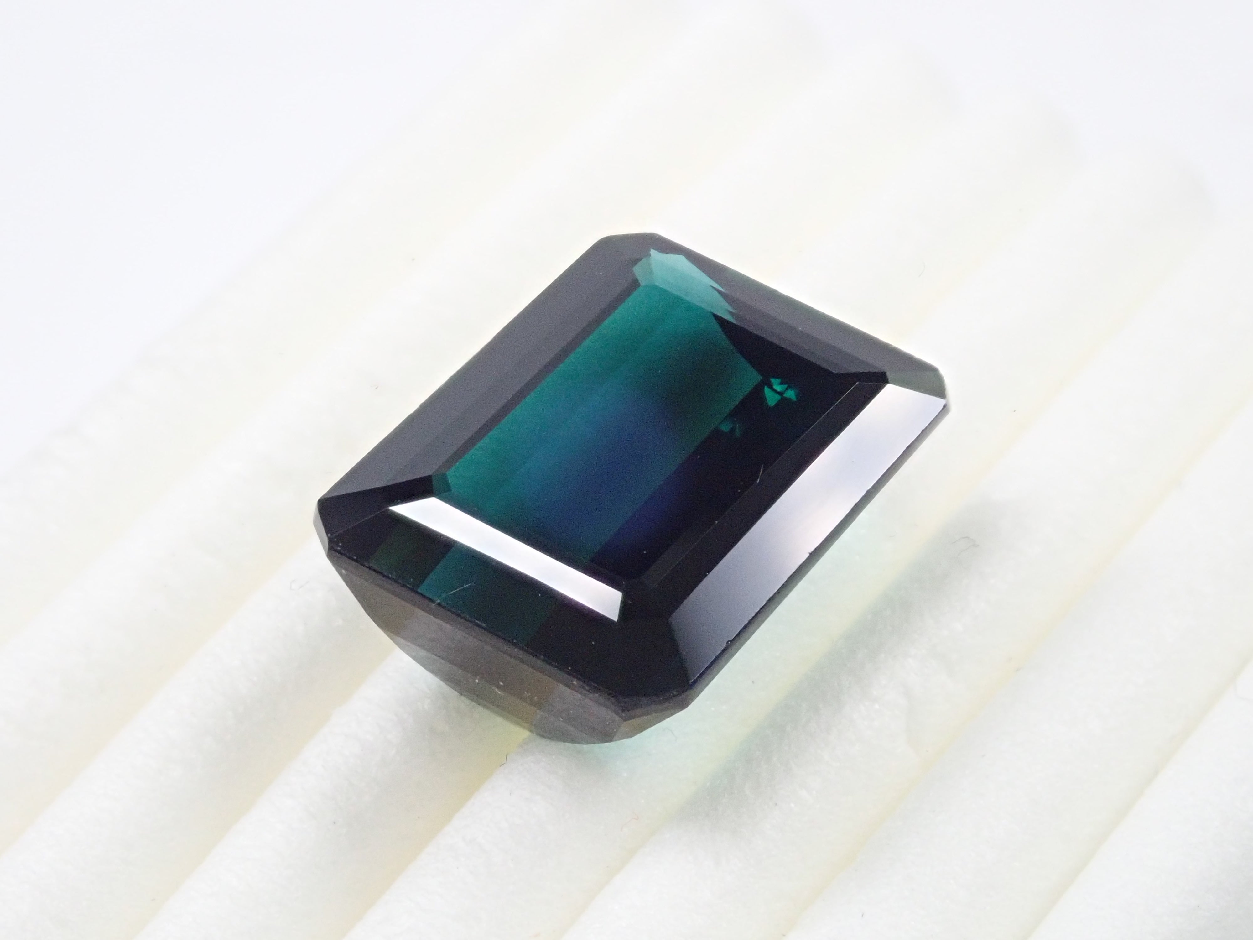 ブラジル産グリーントルマリン 9.537ctルース