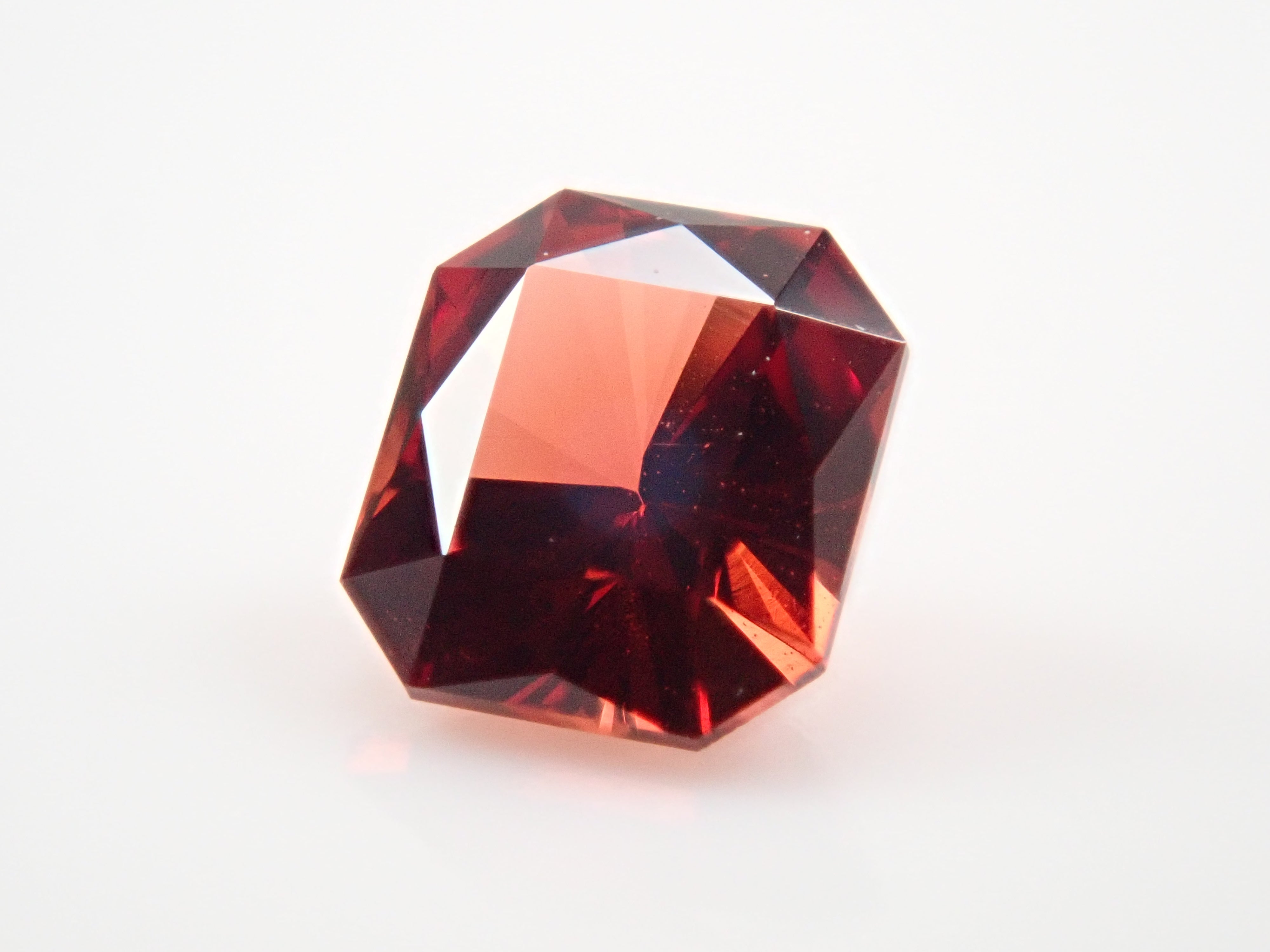 ロードライトガーネット 0.244ctルース