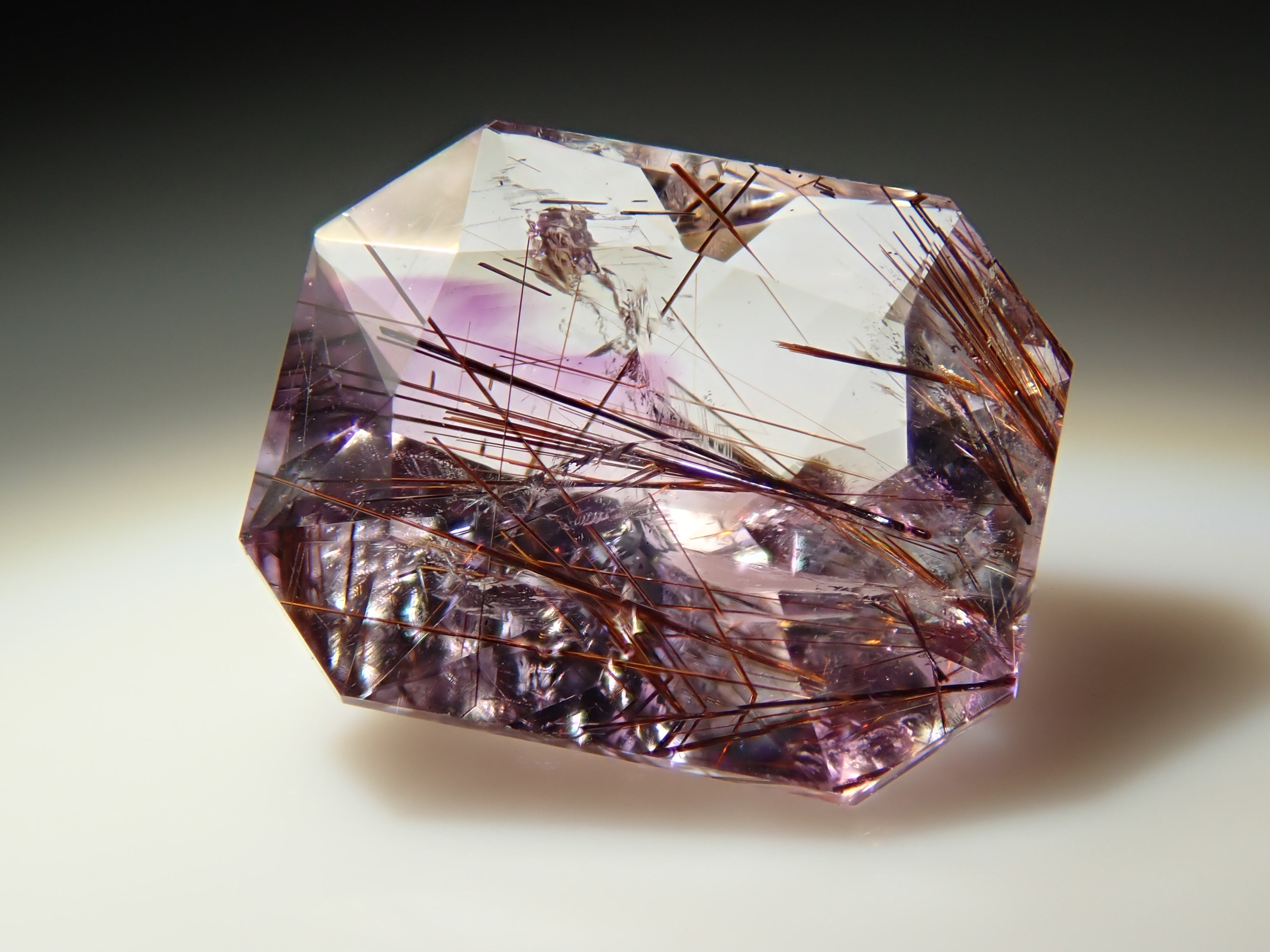 ブラジル産エレスチャルアメジスト 0.724ctルース