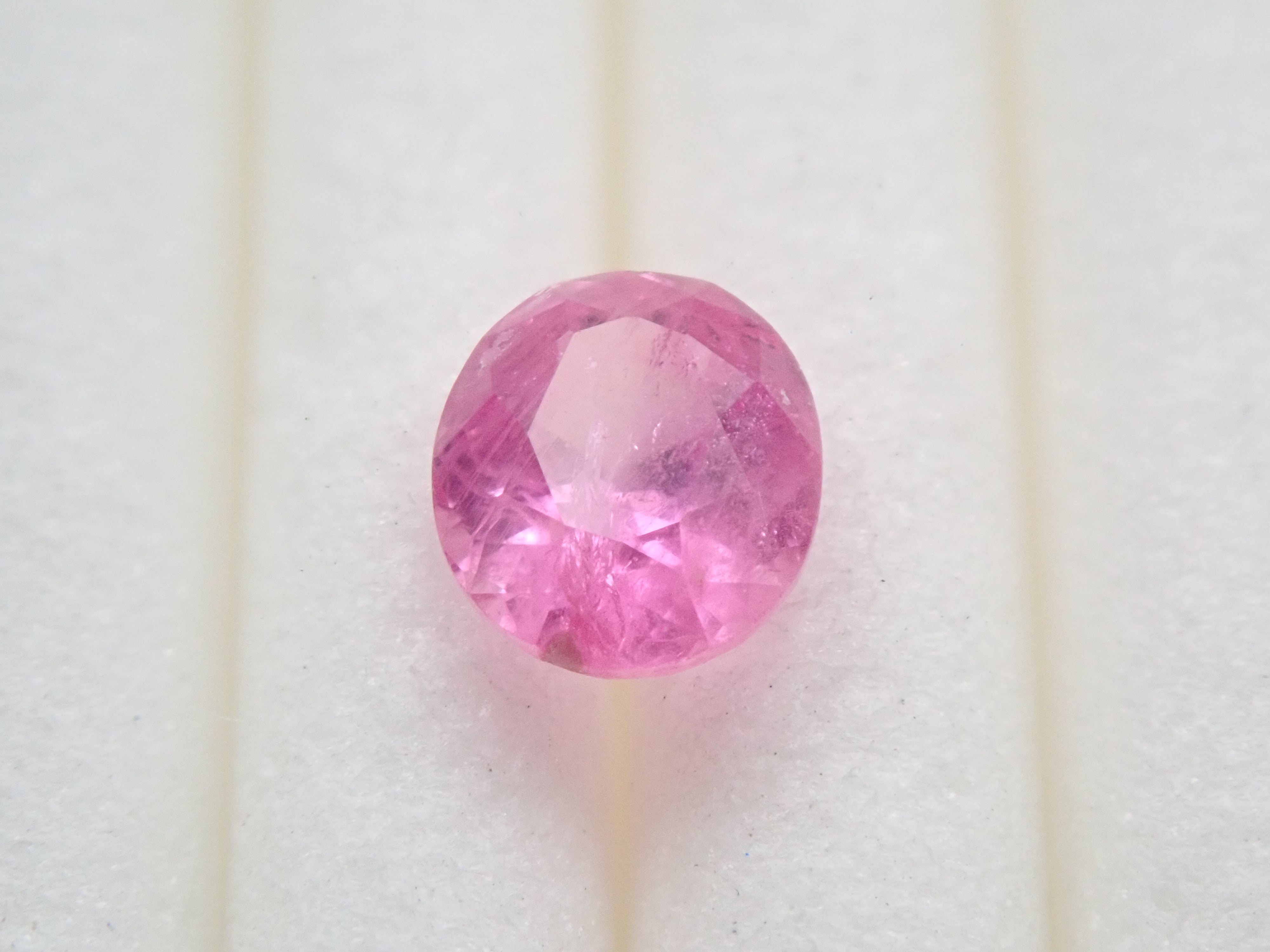 グリーンランド産アイスルビー（ピンクサファイア） 0.416ctルース
