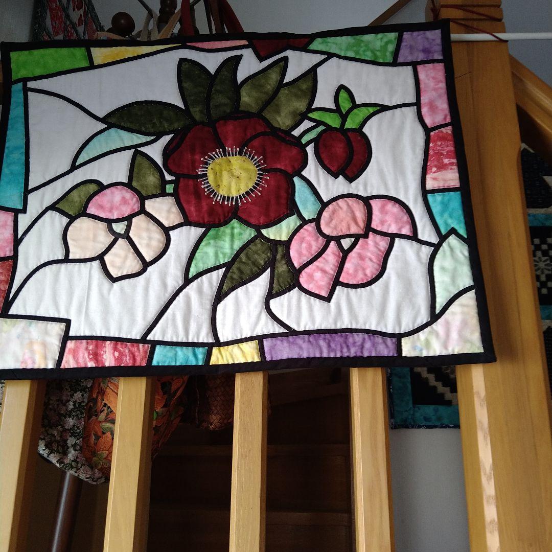 ステンドグラスキルトタペストリー　ヒマワリ　ハンドメイド