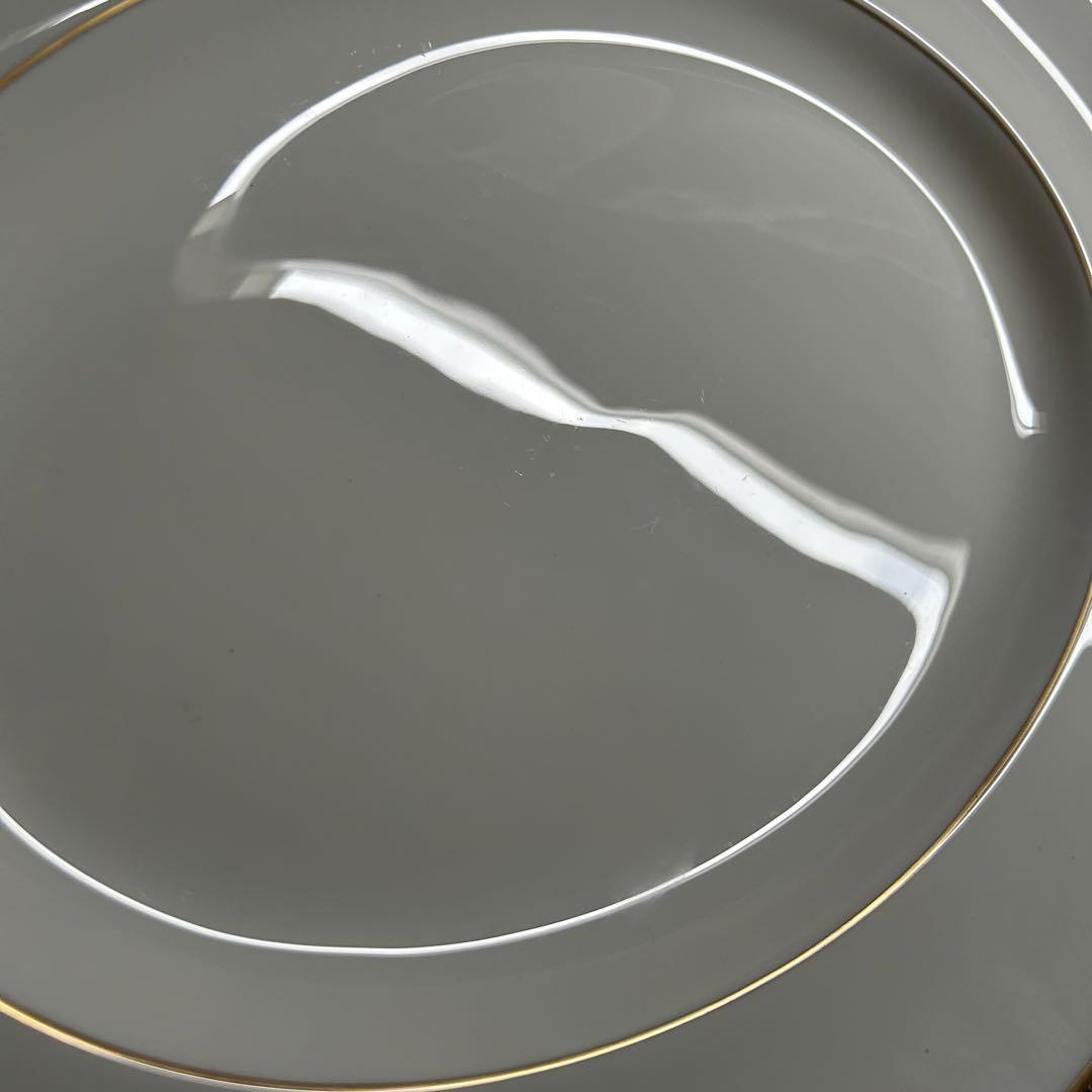 黒壺 WEDEWOOD CALIFORNIA 英国の輝きを纏う オーバルプラター - メルカリ