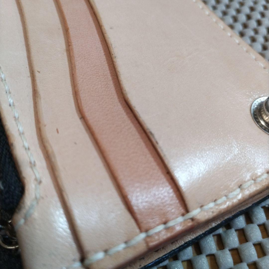 黒のレザー長財布