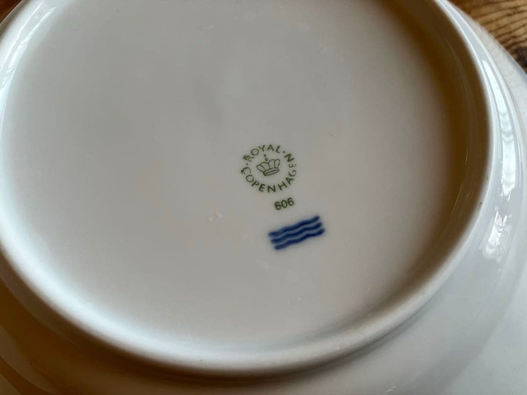 ロイヤルコペンハーゲン　ホワイトフルーテッド　　23.5ディーププレート×5