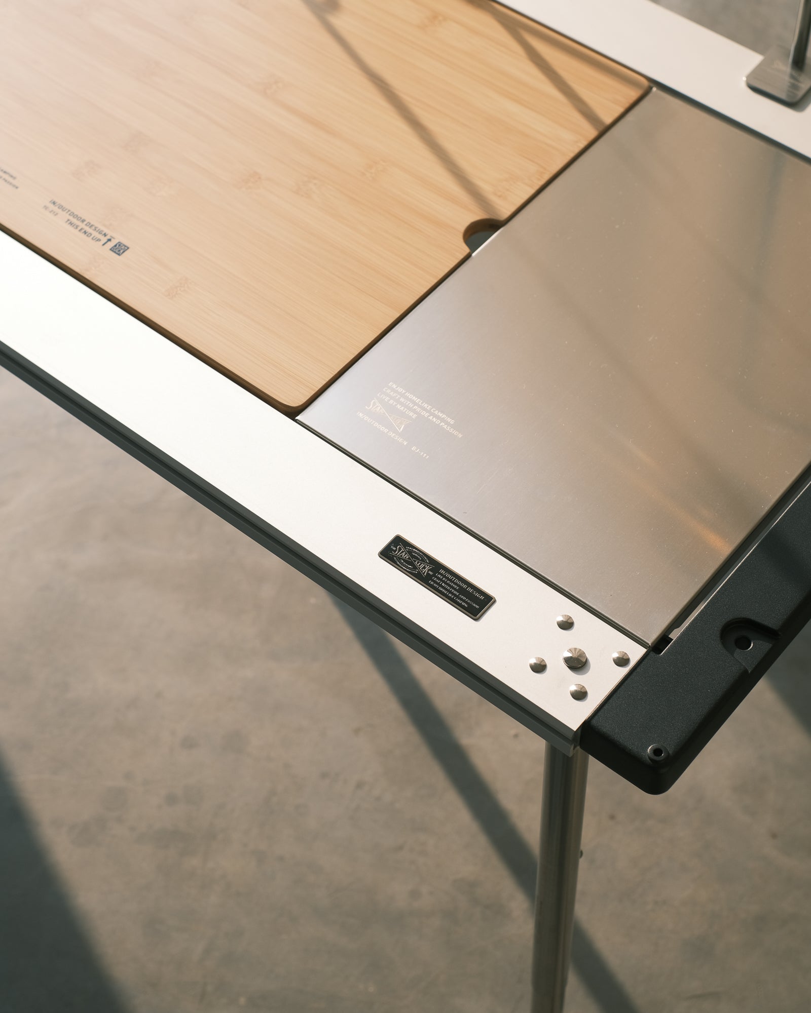 4-Unit IGT Frame – Stanluck, Inc.