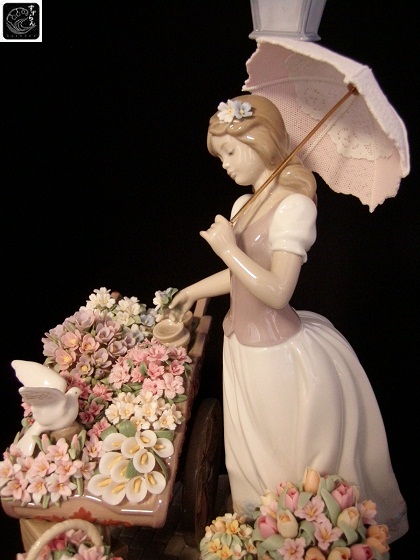 リヤドロ】【花の街角】【6809】